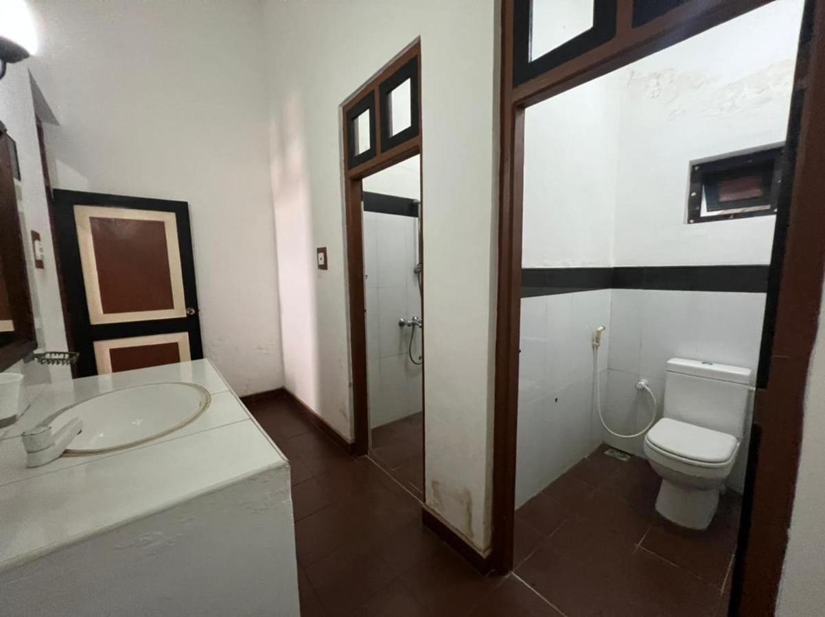 The Triangle Hotel أنرادابورام الغرفة الصورة