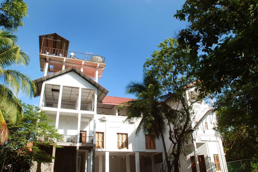 The Triangle Hotel أنرادابورام المظهر الخارجي الصورة